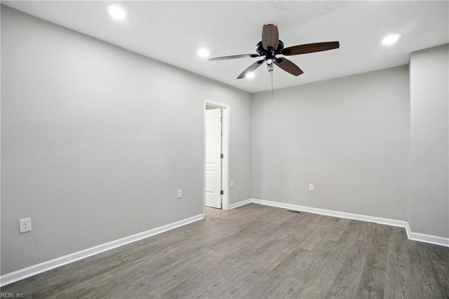 916 Douglas AVE, Portsmouth, VA 23707