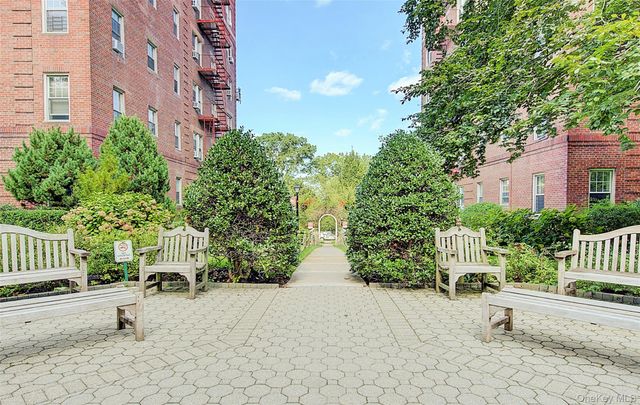77-15 113th Street 2O, Forest Hills, NY 11375