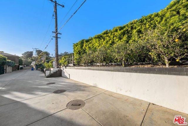 27212 Escondido Beach Road, Malibu, CA 90265