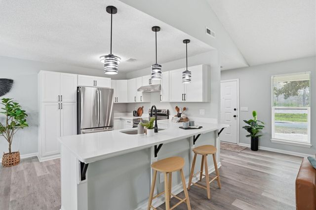 121 University Drive, Ladson, SC 29456