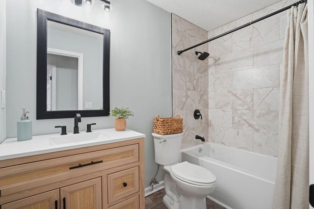 121 University Drive, Ladson, SC 29456