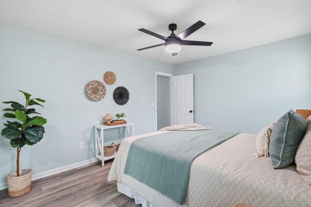 121 University Drive, Ladson, SC 29456