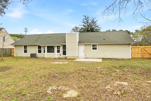 121 University Drive, Ladson, SC 29456