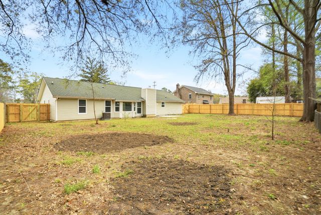 121 University Drive, Ladson, SC 29456