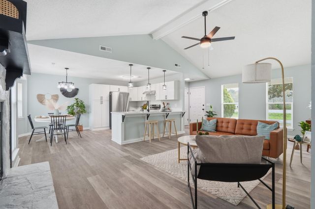 121 University Drive, Ladson, SC 29456