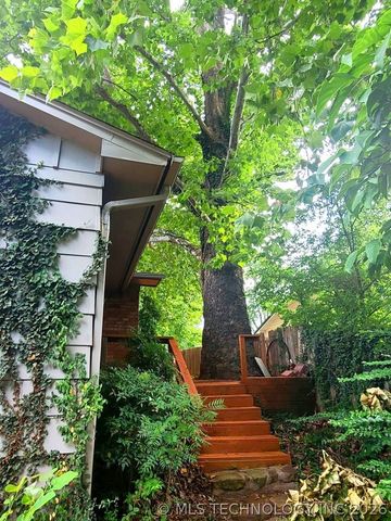 926 E 13th Street, Claremore, OK 74017