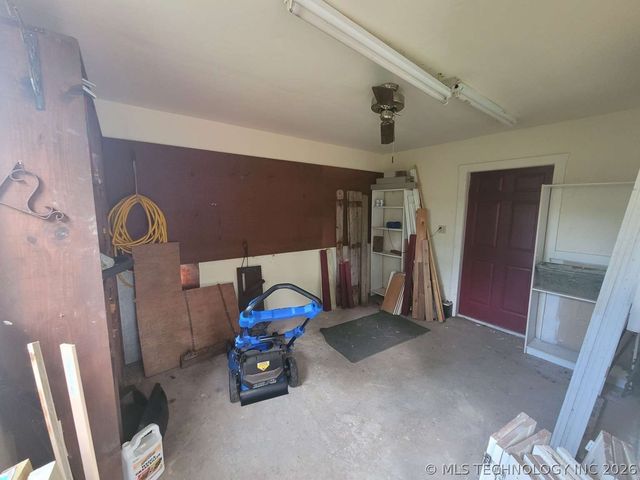 926 E 13th Street, Claremore, OK 74017