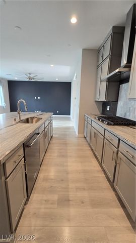 10434 Vista Argento Avenue, Las Vegas, NV 89166