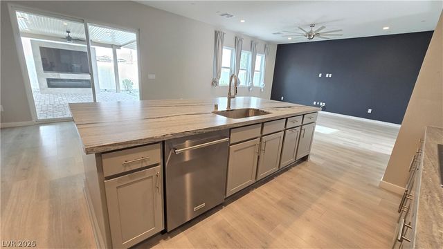 10434 Vista Argento Avenue, Las Vegas, NV 89166