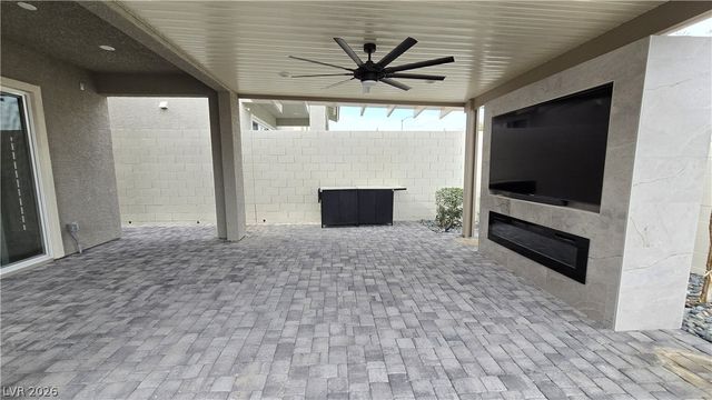 10434 Vista Argento Avenue, Las Vegas, NV 89166