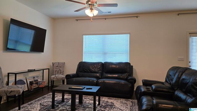 256 KOSLIN LOOP, Calera, AL 35040