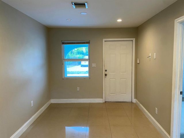 638 SW 7TH Avenue, Delray Beach, FL 33444