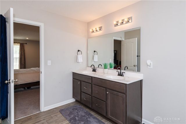 766 Hunters Run Drive, Brookville, OH 45309