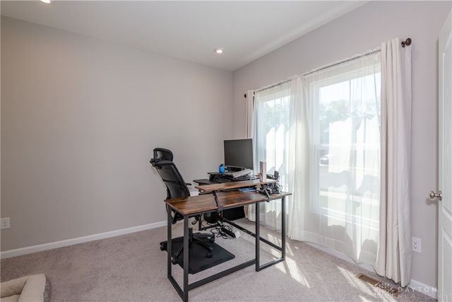 766 Hunters Run Drive, Brookville, OH 45309