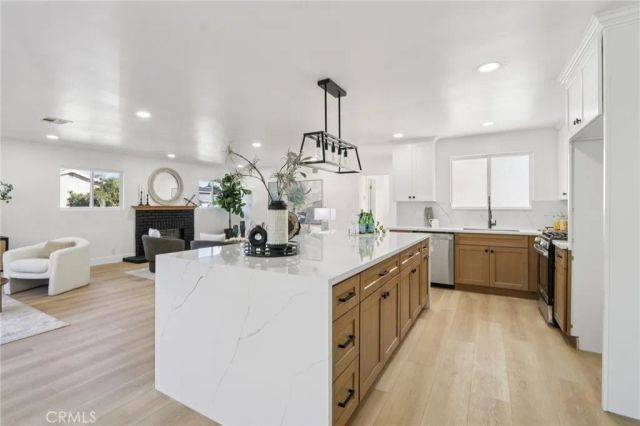 10007 Debra Avenue, Granada Hills, CA 91343