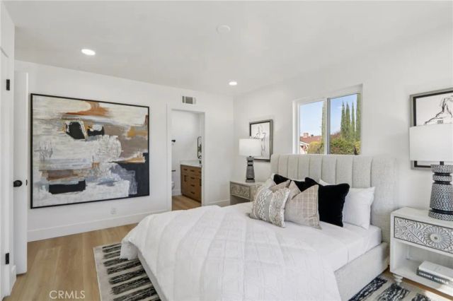10007 Debra Avenue, Granada Hills, CA 91343
