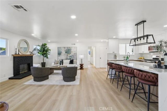 10007 Debra Avenue, Granada Hills, CA 91343