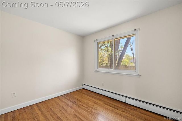 2795 Woodbury Street, Walled Lake, MI 48390
