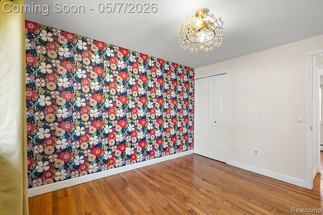 2795 Woodbury Street, Walled Lake, MI 48390