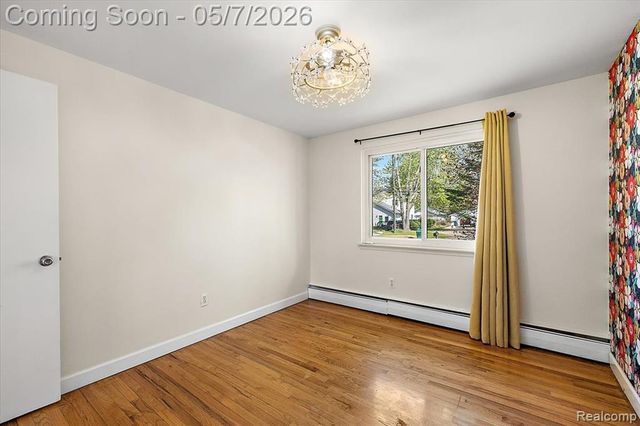 2795 Woodbury Street, Walled Lake, MI 48390