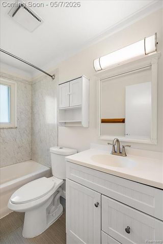 2795 Woodbury Street, Walled Lake, MI 48390