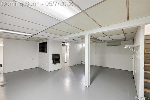 2795 Woodbury Street, Walled Lake, MI 48390