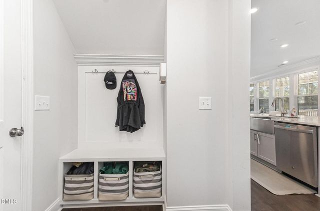 381 High Woods Ridge, Chapel Hill, NC 27517