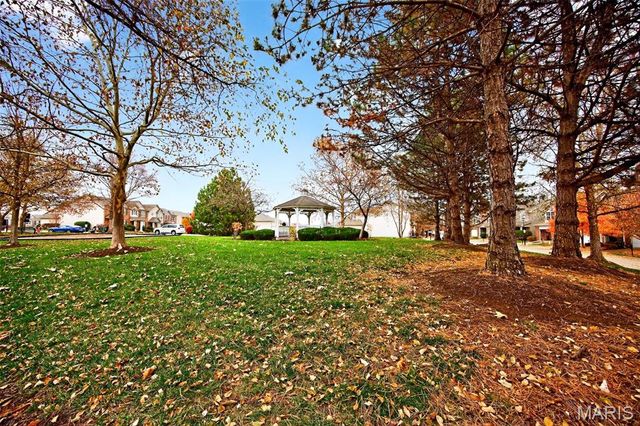 270 Le Beau Lane, St Charles, MO 63303