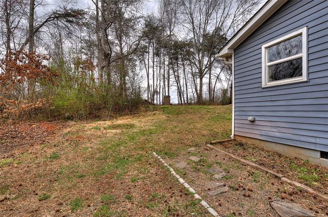 325 Rock Quarry Road, Travelers Rest, SC 29690