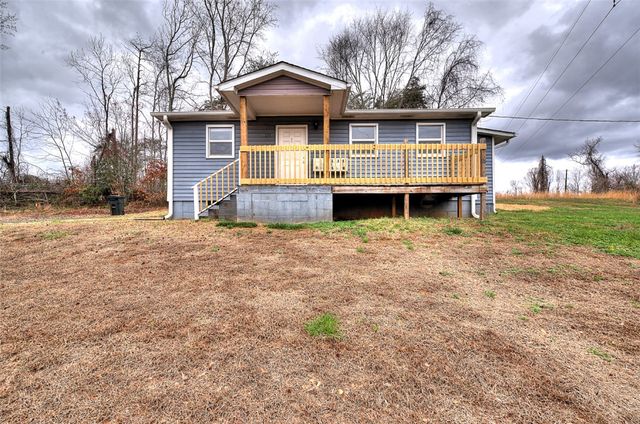 325 Rock Quarry Road, Travelers Rest, SC 29690