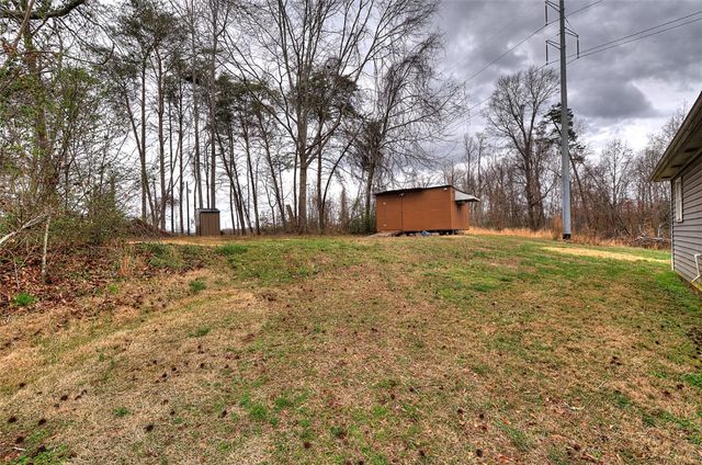325 Rock Quarry Road, Travelers Rest, SC 29690