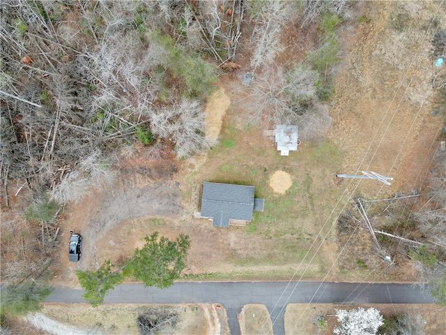 325 Rock Quarry Road, Travelers Rest, SC 29690