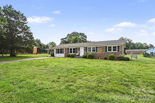 5111 Hawthorne Lane, Shelby, NC 28152