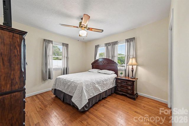 5111 Hawthorne Lane, Shelby, NC 28152