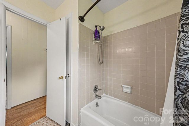 5111 Hawthorne Lane, Shelby, NC 28152