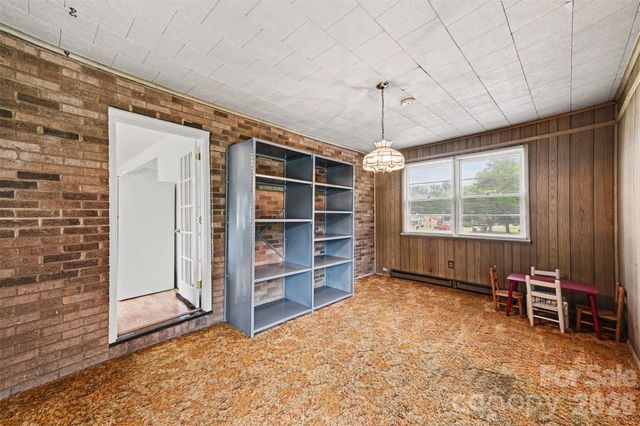 5111 Hawthorne Lane, Shelby, NC 28152