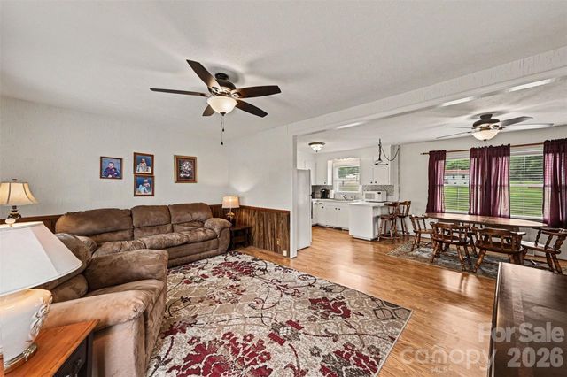 5111 Hawthorne Lane, Shelby, NC 28152
