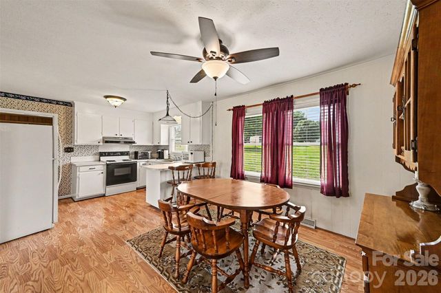 5111 Hawthorne Lane, Shelby, NC 28152