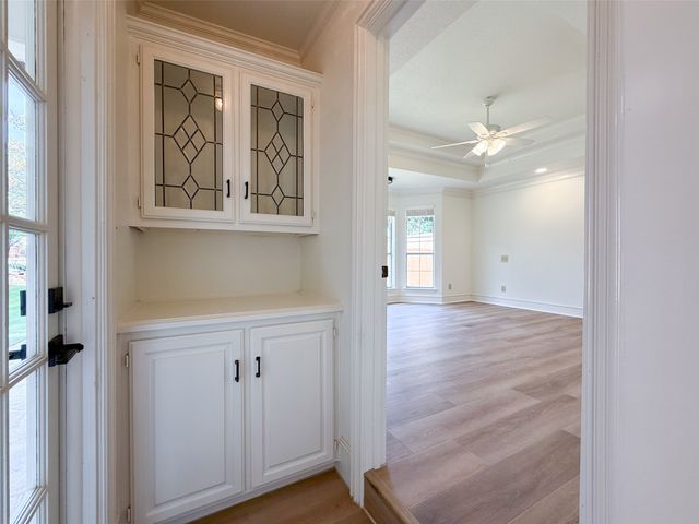 429 Remington Drive E, Highland Village, TX 75077