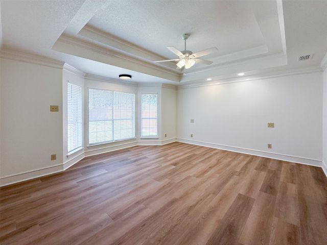 429 Remington Drive E, Highland Village, TX 75077