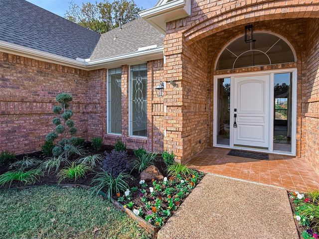 429 Remington Drive E, Highland Village, TX 75077