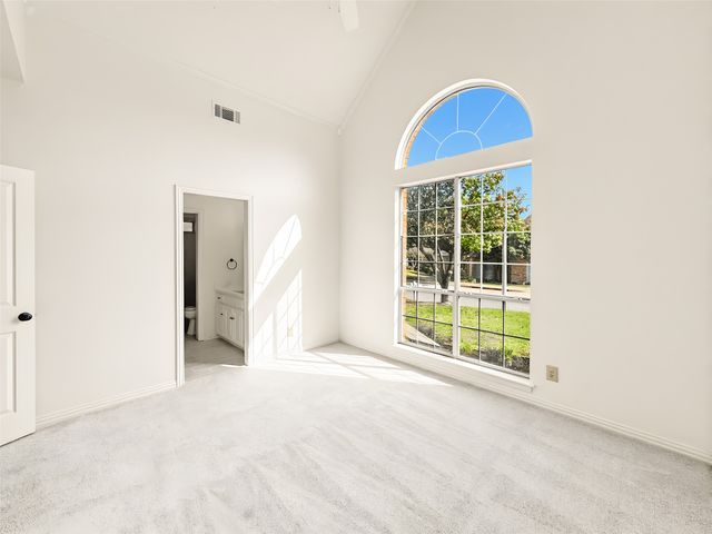 429 Remington Drive E, Highland Village, TX 75077