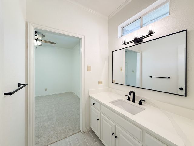 429 Remington Drive E, Highland Village, TX 75077