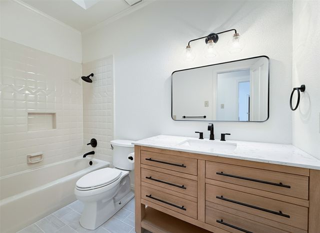 429 Remington Drive E, Highland Village, TX 75077