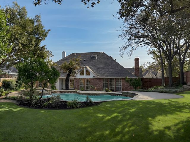 429 Remington Drive E, Highland Village, TX 75077