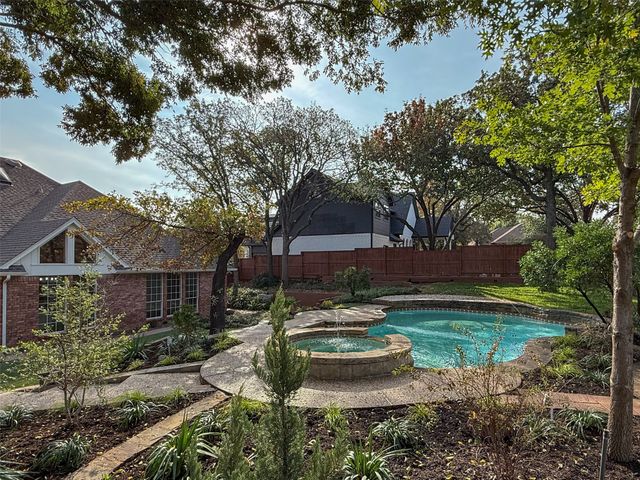 429 Remington Drive E, Highland Village, TX 75077