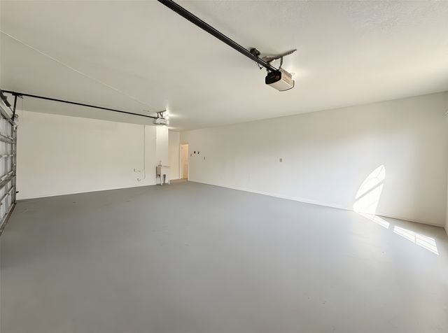 429 Remington Drive E, Highland Village, TX 75077