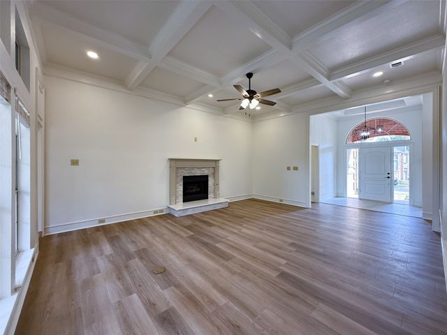 429 Remington Drive E, Highland Village, TX 75077