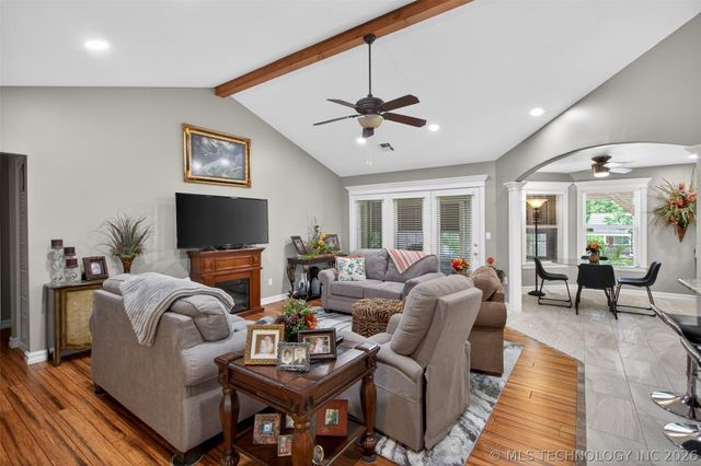 204 Gist Drive, Pryor, OK 74361