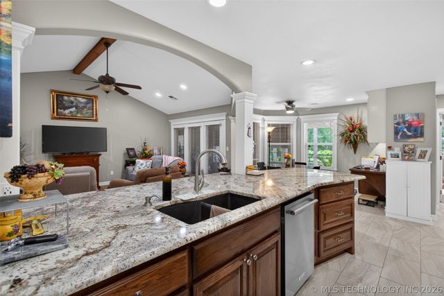 204 Gist Drive, Pryor, OK 74361